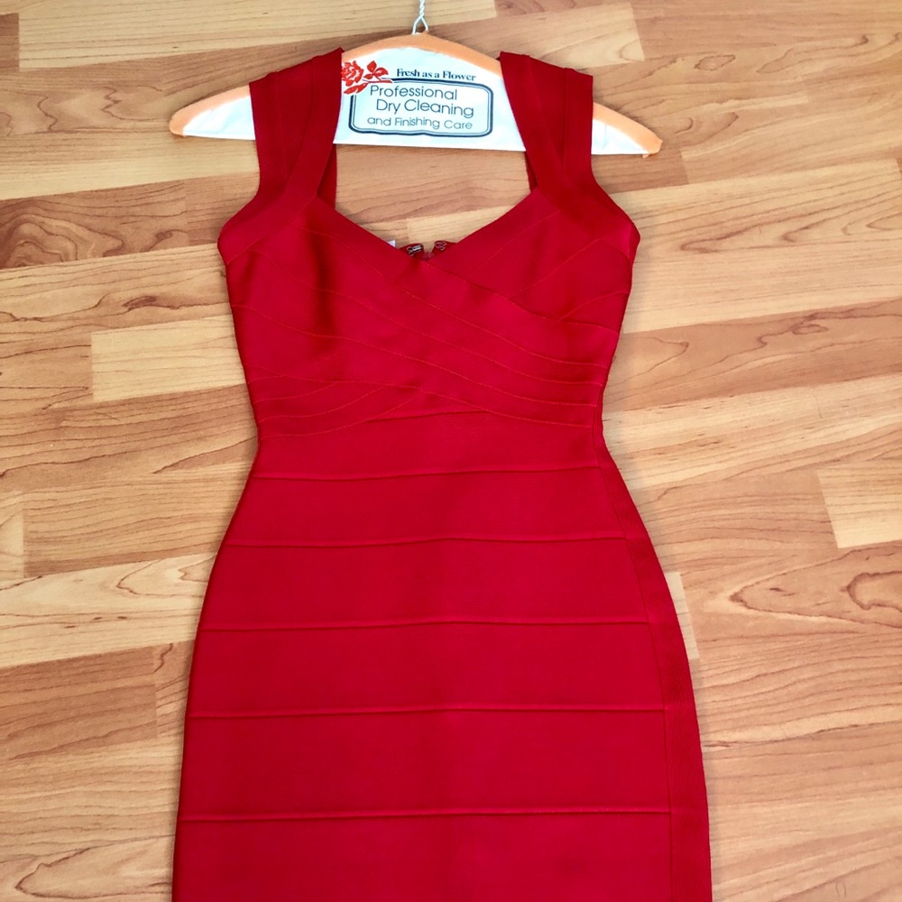 Herve Leger bandeau dress - Picture 2 of 4